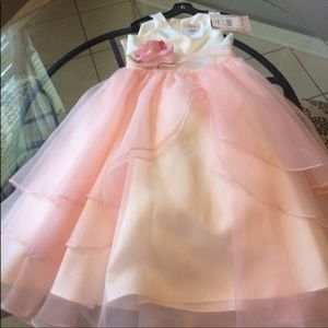 Perfect Dress! Us Angels girls pink and white organza dress